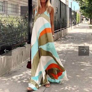 BNWT Glamorous, Multicolor Print Maxi Dress